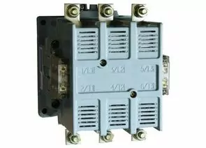 459661 - EKF Пускатель электромагнитный ПМ12-250100 220В 2NC+4NO pm12-250/220 (1)
