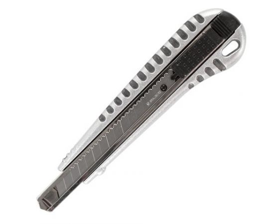 749721 - Нож универсальный 9 мм BRAUBERG Metallic, металлический корпус (рифленый), автофиксатор, блистер, (1)