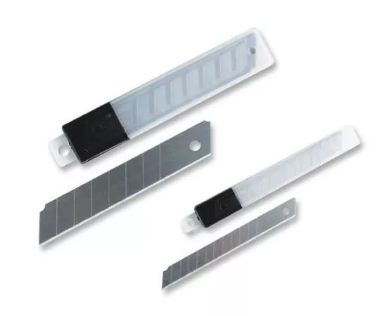 47923 - Лезвие запасное для ножей Attache 18мм 10шт./уп.пластиковый футляр 18170 (1)